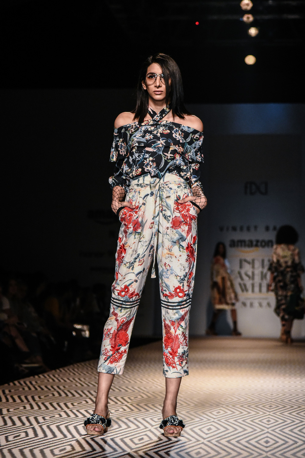 Vineet Bahl FDCI Amazon India Fashion Week Spring Summer 2018 Look 12