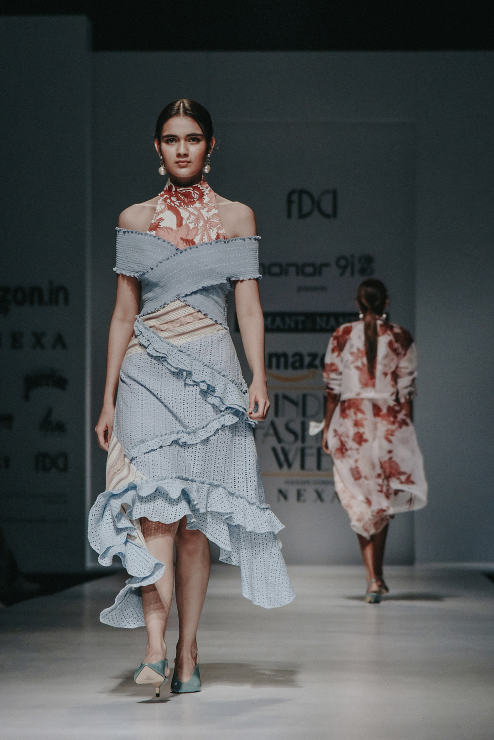 Hemant & Nandita FDCI Amazon India Fashion Week Spring Summer 2018 Look 6