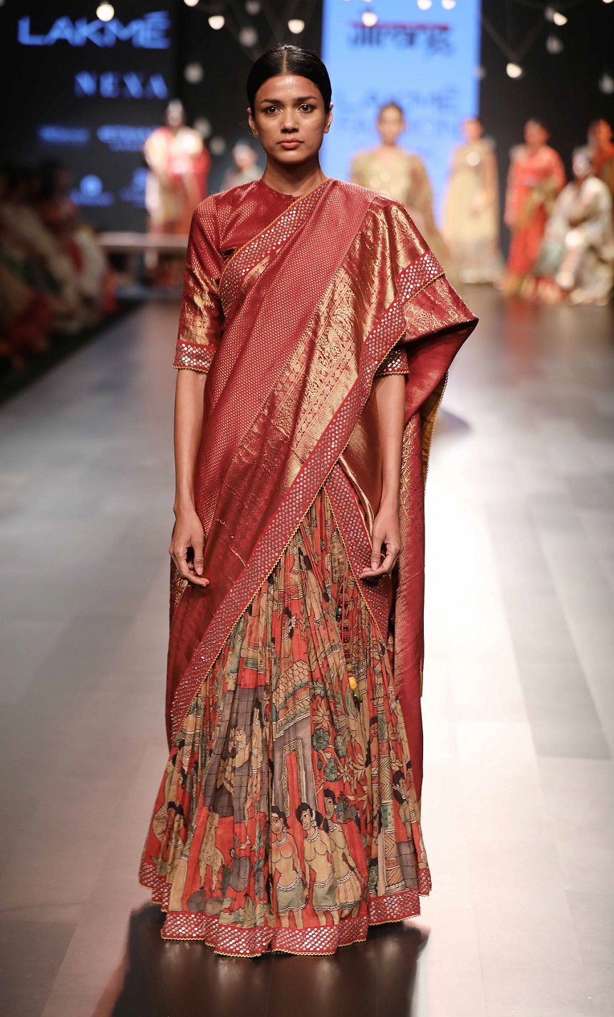 Model walks for Gaurang at Lakme Fashion Week WF 17 (2)