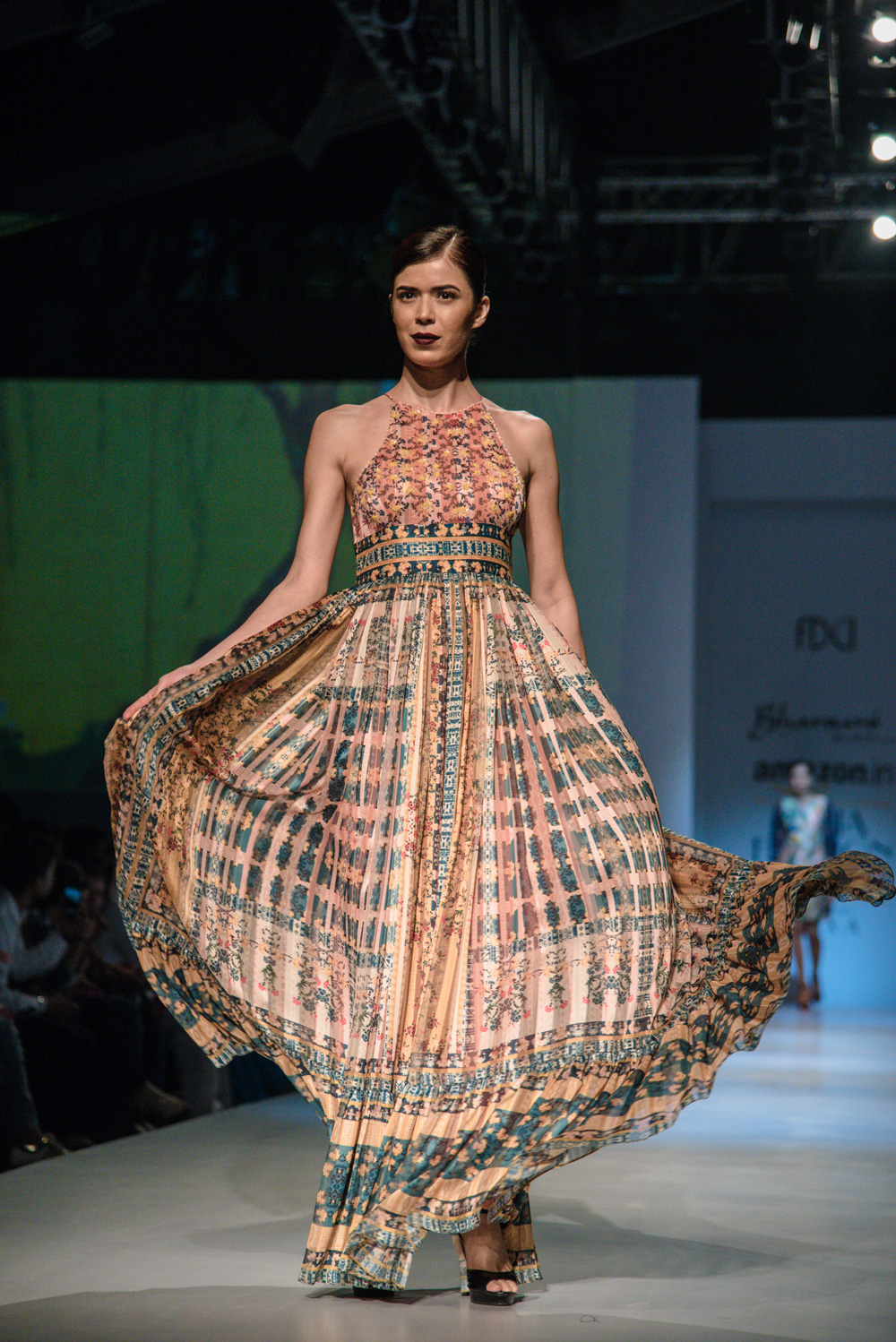 Bhanuni by Jyoti FDCI Amazon India Fashion Week Spring Summer 2018 Look 9