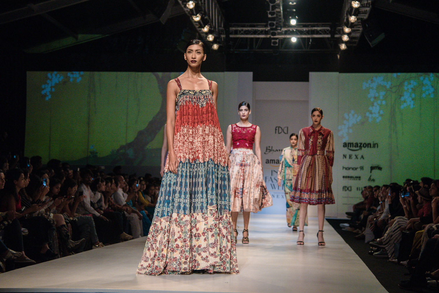 Bhanuni by Jyoti FDCI Amazon India Fashion Week Spring Summer 2018 Look Finale
