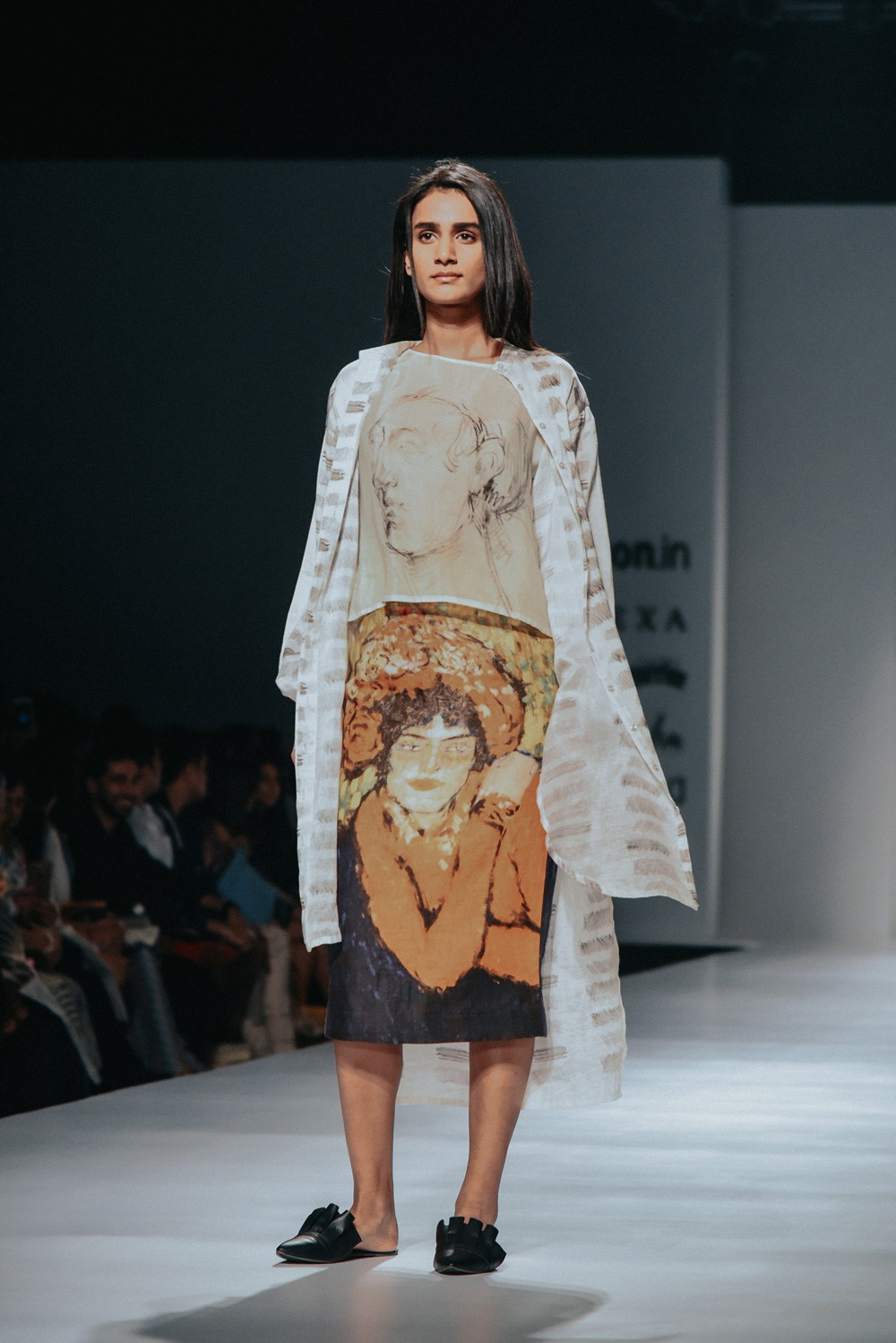 Aartivijay Gupta FDCI Amazon India Fashion Week Spring Summer 2018 Look 3