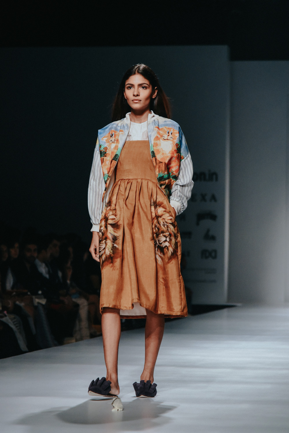 Aartivijay Gupta FDCI Amazon India Fashion Week Spring Summer 2018 Look 10