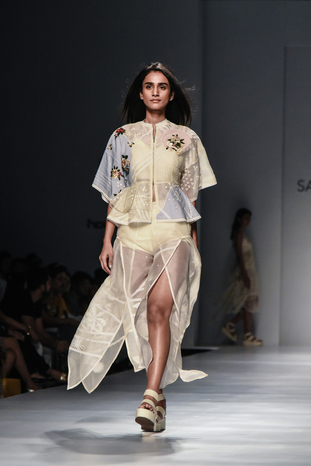 Sahil Kocchar FDCI Amazon India Fashion Week Spring Summer 2018 Look 4