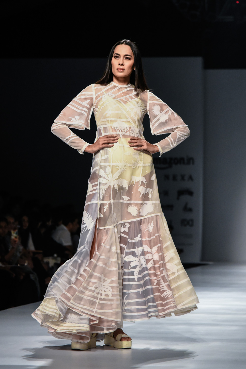 Sahil Kocchar FDCI Amazon India Fashion Week Spring Summer 2018 Look 15