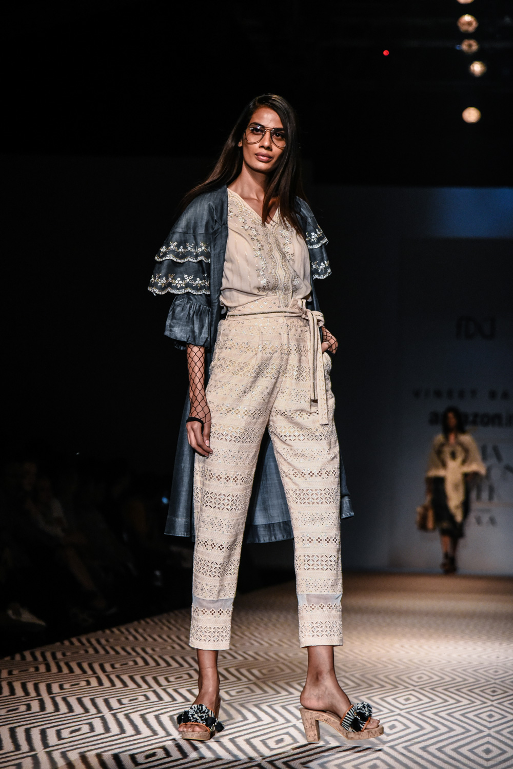 Vineet Bahl FDCI Amazon India Fashion Week Spring Summer 2018 Look 2