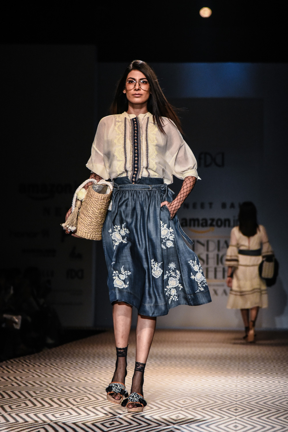 Vineet Bahl FDCI Amazon India Fashion Week Spring Summer 2018 Look 3