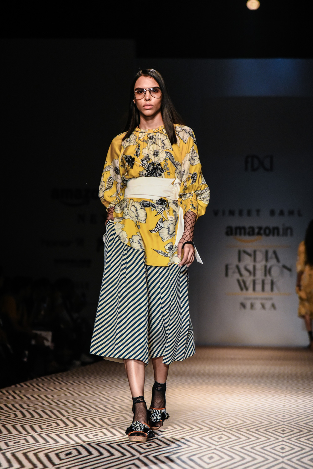 Vineet Bahl FDCI Amazon India Fashion Week Spring Summer 2018 Look 7