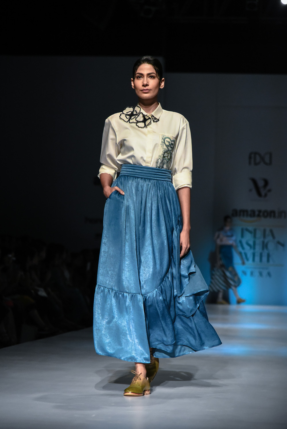 Archana Rao FDCI Amazon India Fashion Week Spring Summer 2018 Look 10