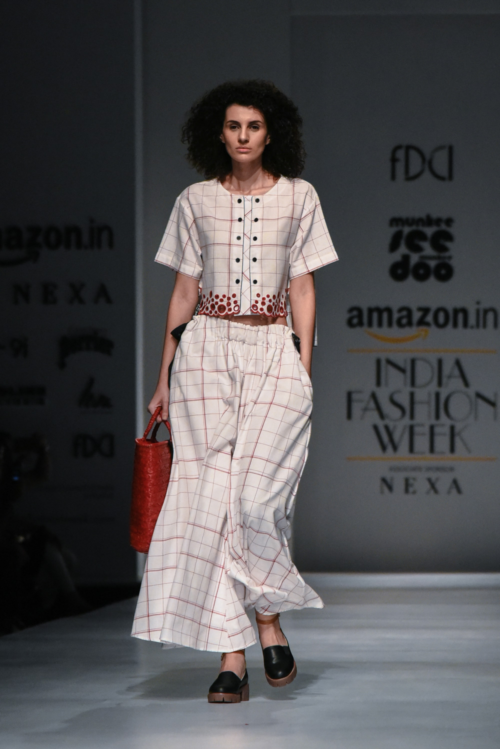 Munkee.See.Munkee.Doo FDCI Amazon India Fashion Week Spring Summer 2018 Look 1