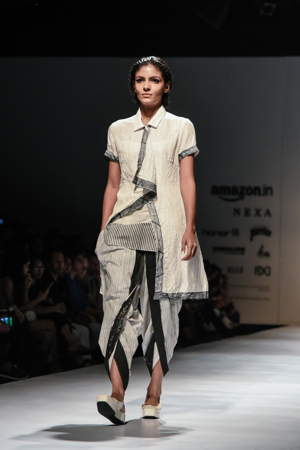 Abraham and Thakore FDCI Amazon India Fashion Week Spring Summer 2018 Look 9