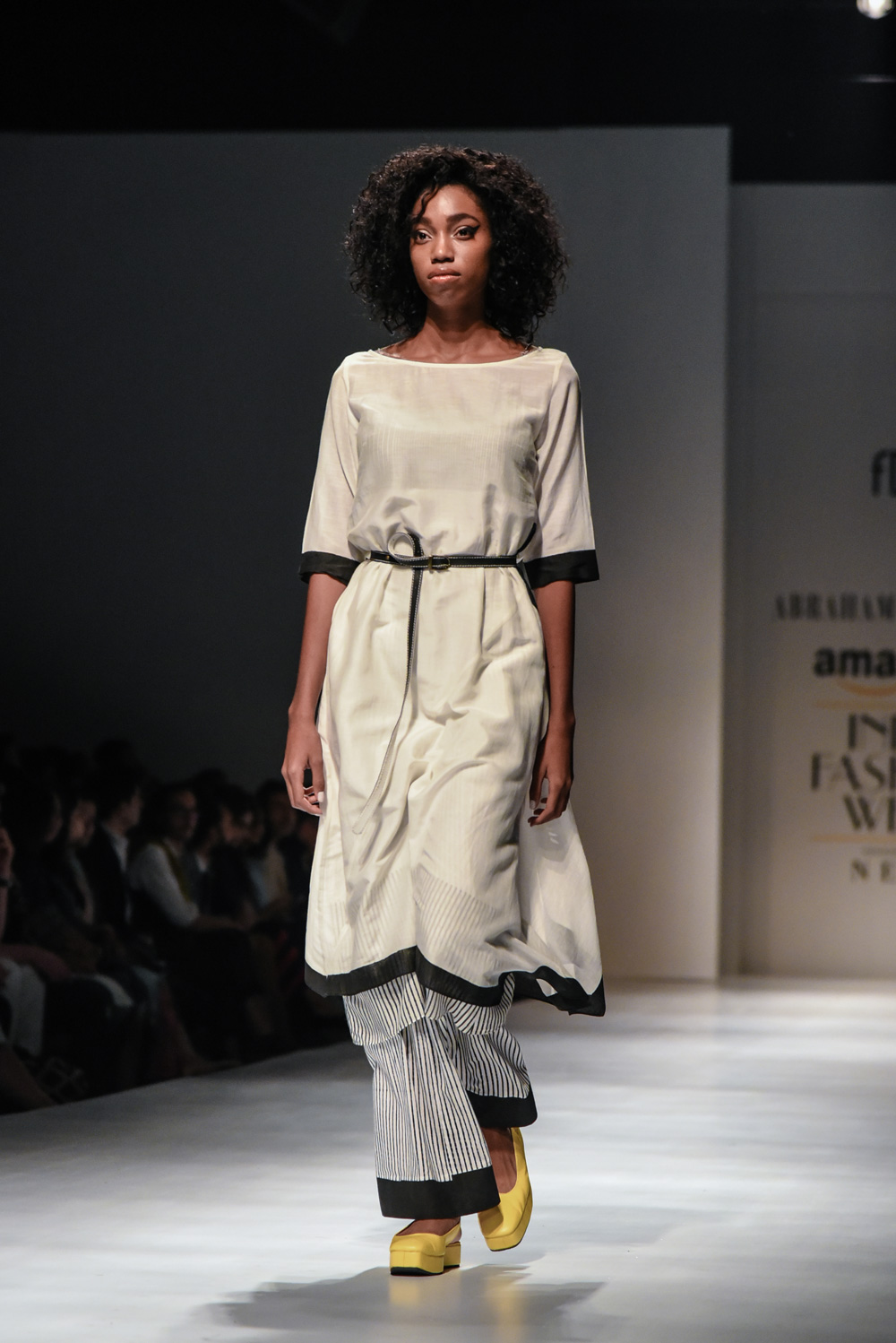Abraham and Thakore FDCI Amazon India Fashion Week Spring Summer 2018 Look 11