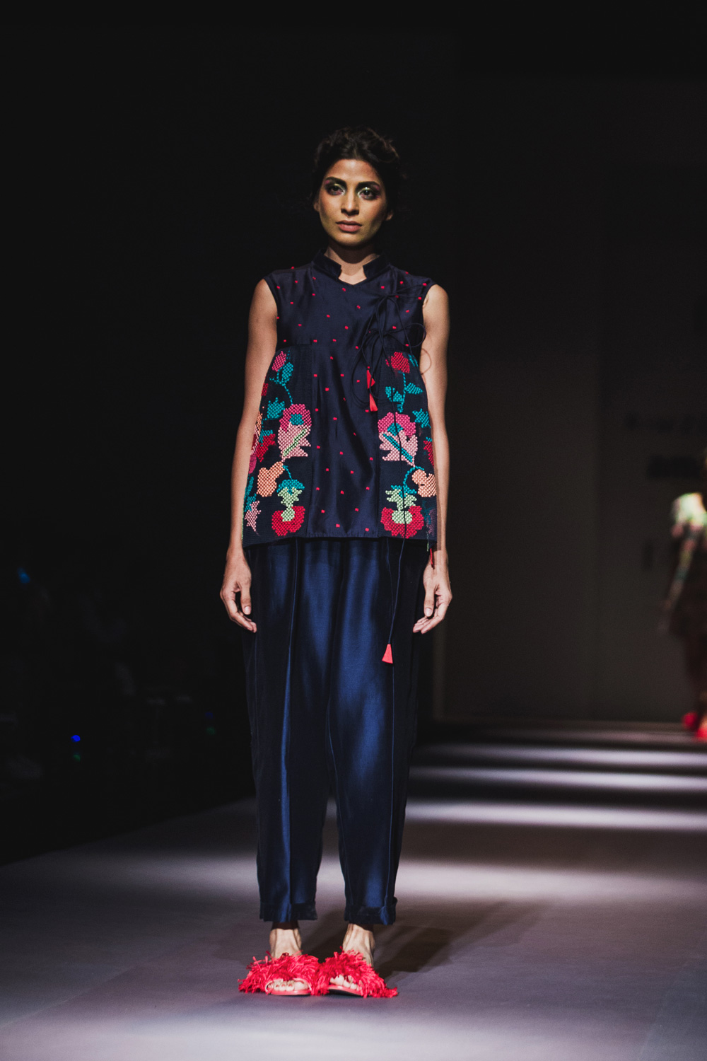 Rimzim Dadu FDCI Amazon India Fashion Week Spring Summer 2018 Look 4