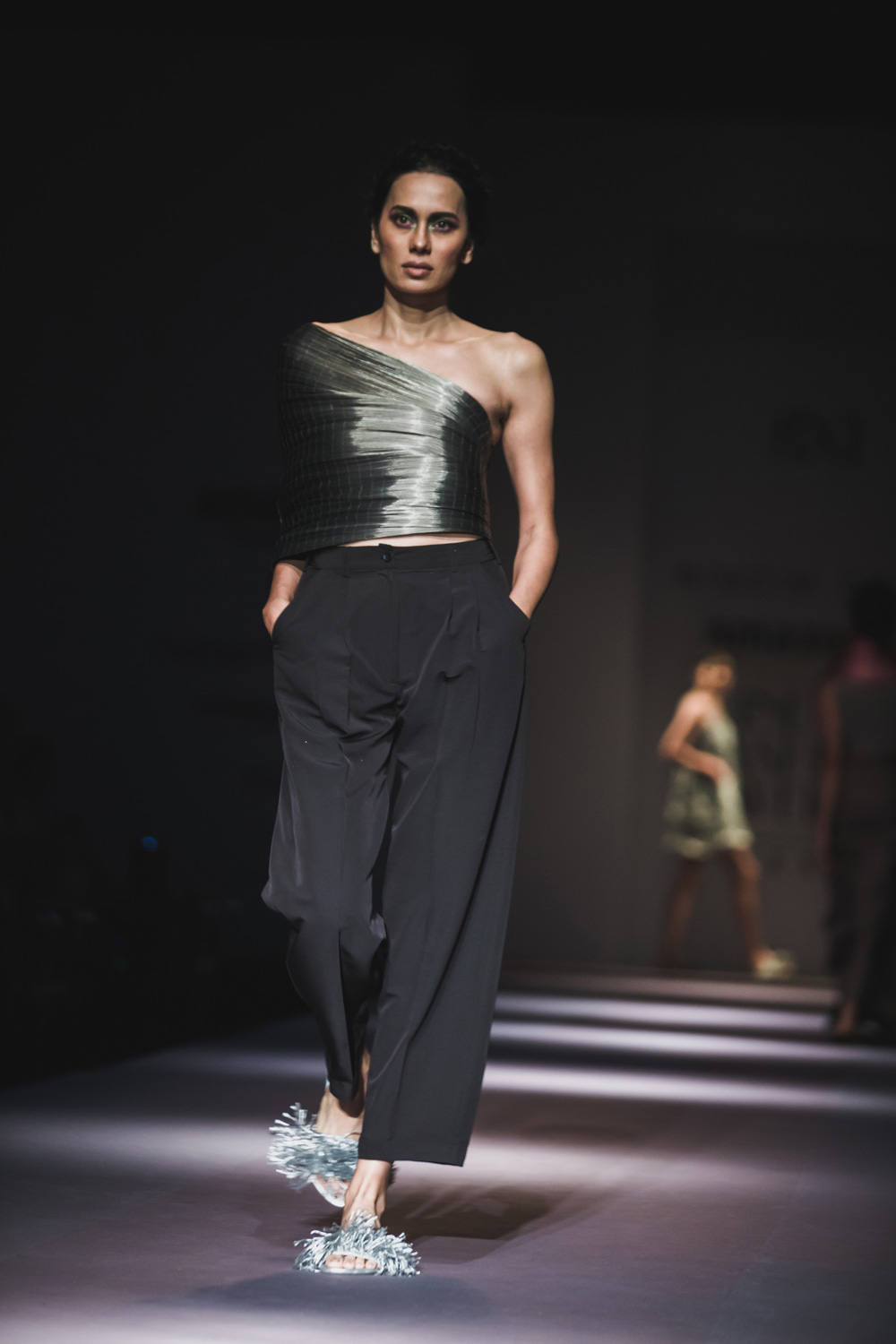 Rimzim Dadu FDCI Amazon India Fashion Week Spring Summer 2018 Look 9