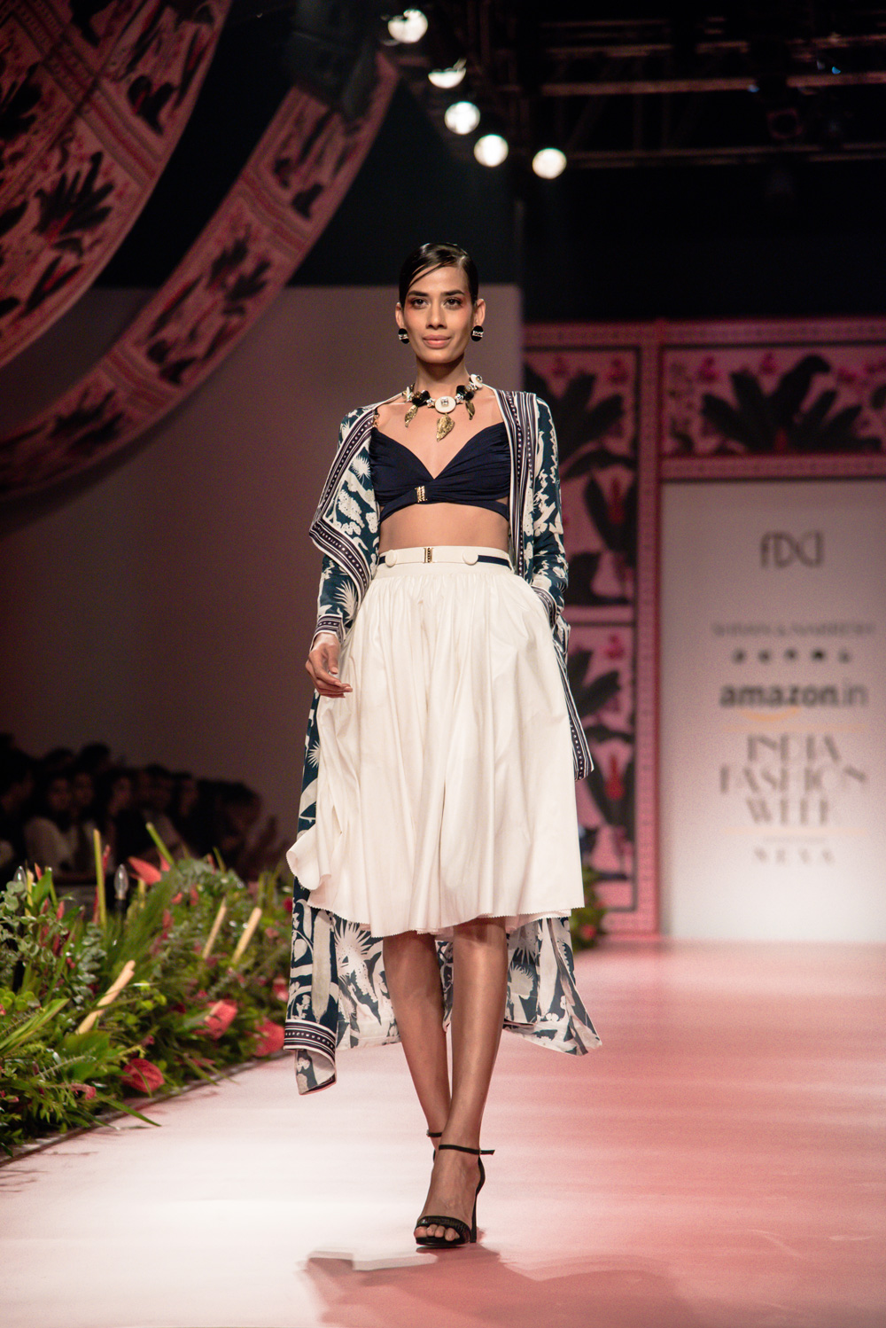 Shivan and Narresh FDCI Amazon India Fashion Week Spring Summer 2018 Look 2