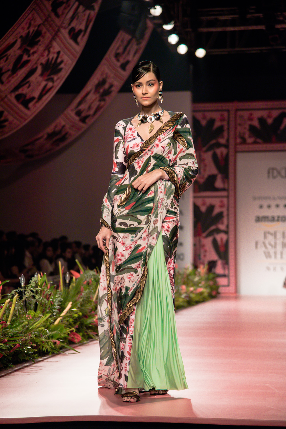 Shivan and Narresh FDCI Amazon India Fashion Week Spring Summer 2018 Look 9